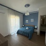 Heroes Apartments